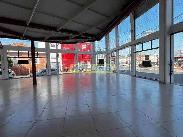 Loja com 231m², para alugar, no bairro Centro em Rio Claro