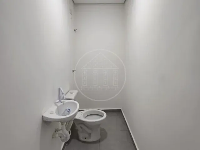 Loja com 150m², para alugar, no bairro Vila do Castelo em São Paulo