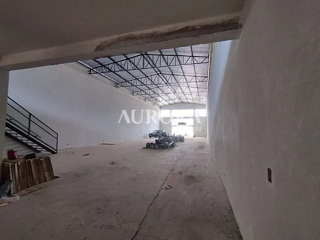 Loja com 650m², para alugar, no bairro Antares em Londrina