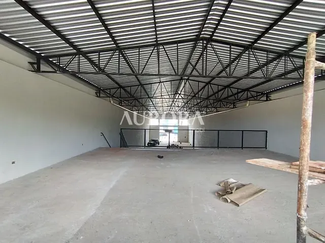 Loja com 650m², para alugar, no bairro Antares em Londrina