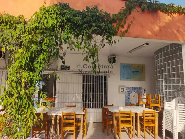 Loja com 600m², à venda, no bairro Porto Novo em Caraguatatuba