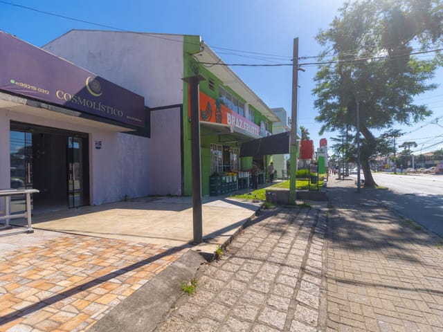 Loja para alugar, no bairro Santa Felicidade em Curitiba