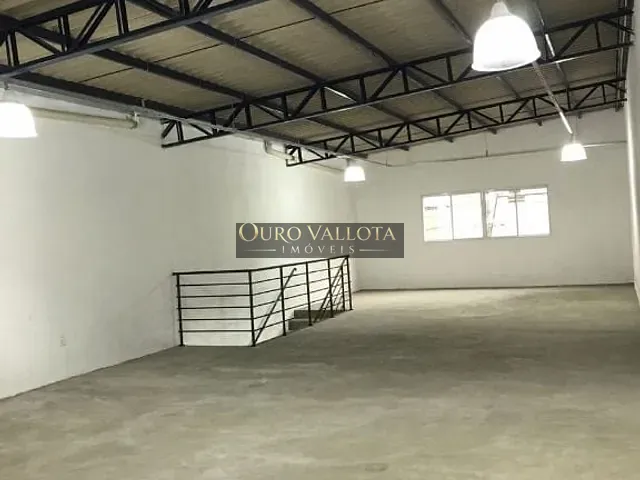Loja com 370m², para alugar, no bairro Jardim Paulista em São Paulo