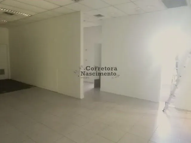 Loja com 2300m², para alugar, no bairro Jardim Esper em Jacareí