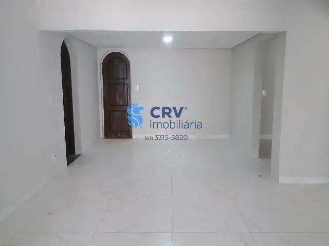 Loja com 110m², para alugar, no bairro Vila Ipiranga em Londrina