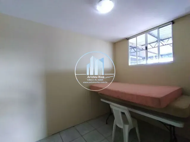 Loja com 80m², para alugar, no bairro São Carlos em Pouso Alegre
