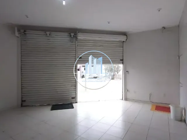 Loja com 258m², para alugar, no bairro Jardim Califórnia em Pouso Alegre