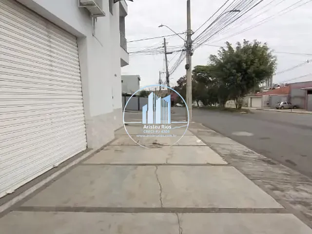 Loja com 258m², para alugar, no bairro Jardim Califórnia em Pouso Alegre