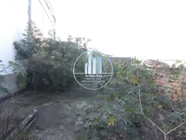 Loja com 330m², para alugar, no bairro Jardim Guanabara em Pouso Alegre