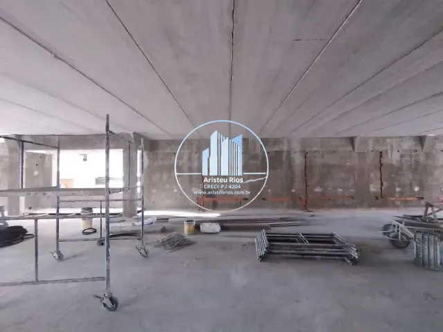 Loja com 422m², para alugar, no bairro Centro em Pouso Alegre