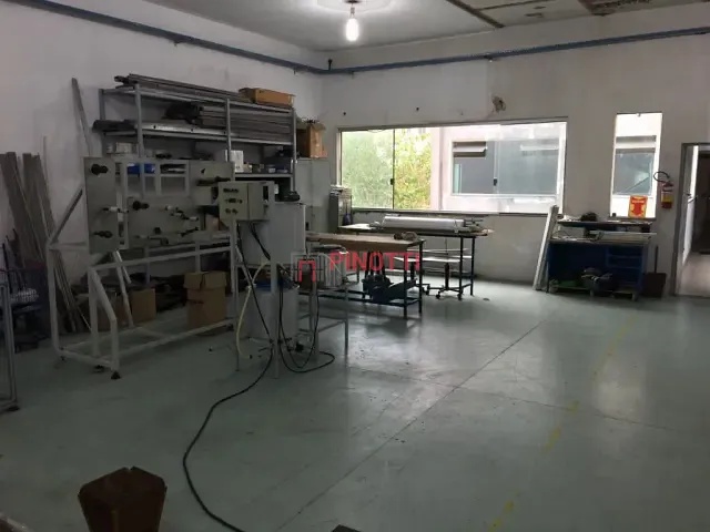 Loja para alugar, no bairro Baeta Neves em São Bernardo do Campo