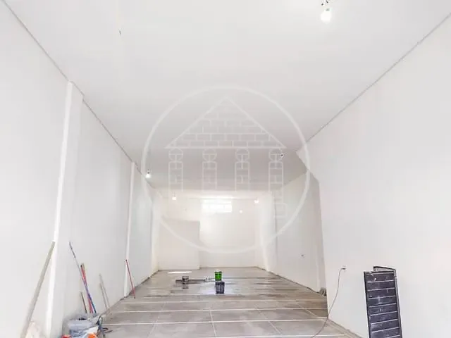 Loja com 280m², para alugar, no bairro Jardim Santa Fé (Zona Sul) em São Paulo