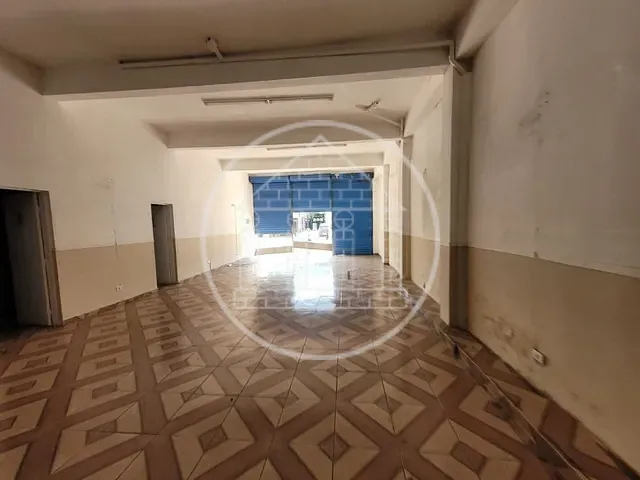 Loja com 300m², para alugar, no bairro Parque Brasil em São Paulo