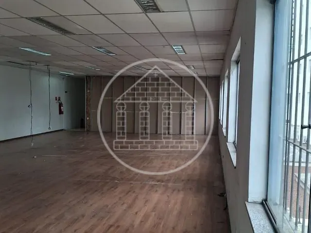 Loja com 220m², para alugar, no bairro Santo Amaro em São Paulo