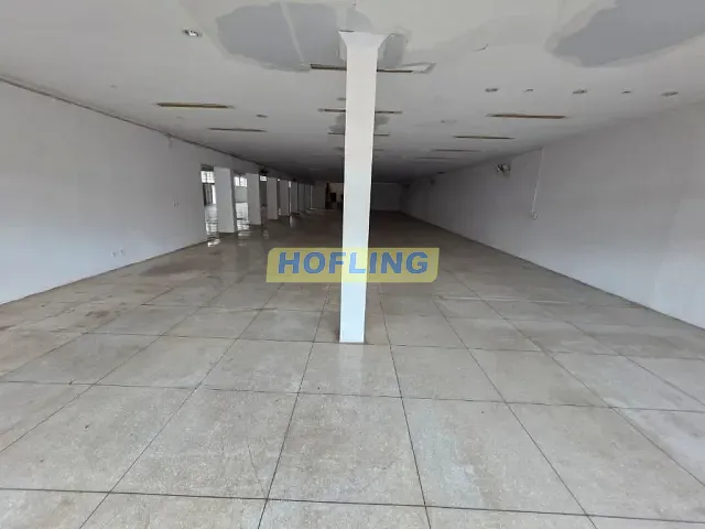 Loja com 1300m², para alugar, no bairro Santana em Rio Claro