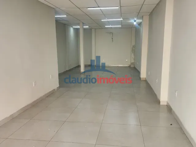 Loja para alugar, no bairro Centro em Barra Mansa