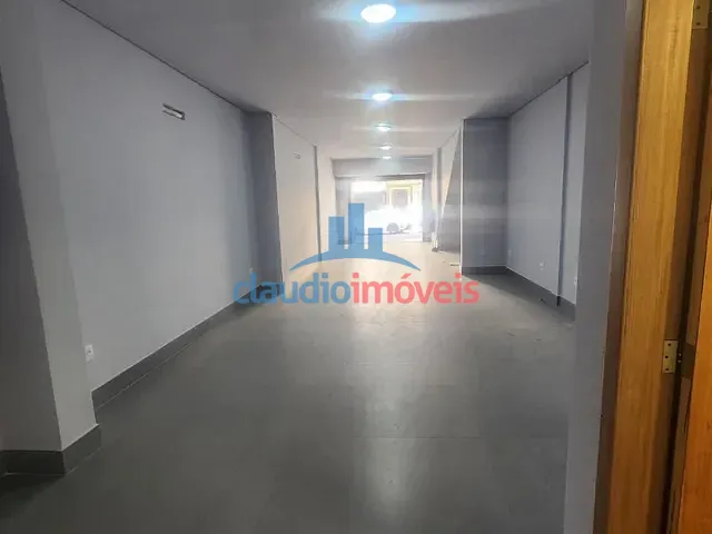 Loja para alugar, no bairro Centro em Barra Mansa