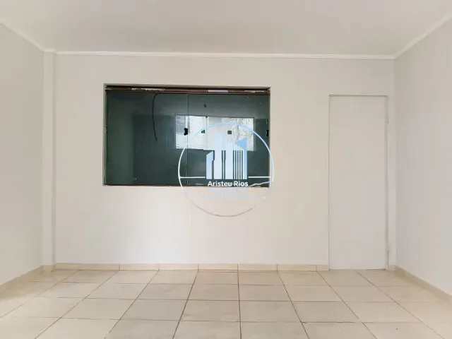 Loja com 200m², para alugar, no bairro Jardim Noronha em Pouso Alegre