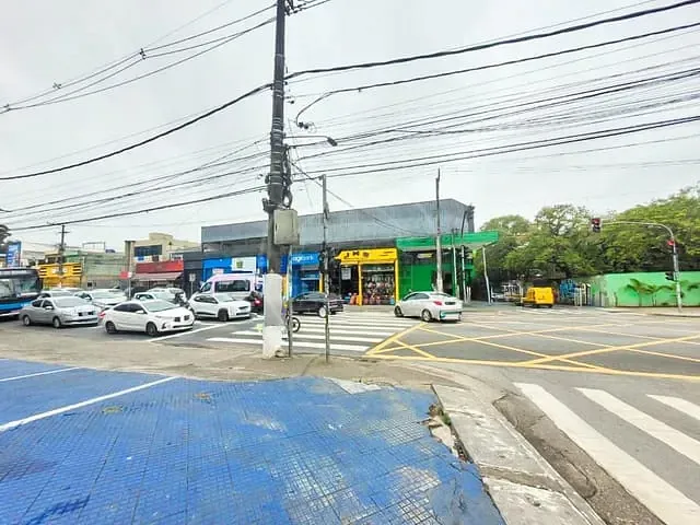 Loja com 35m², para alugar, no bairro Parque Brasil em São Paulo