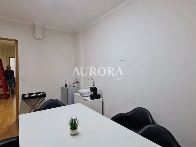 Loja com 44m², à venda ou para alugar, no bairro Centro em Londrina