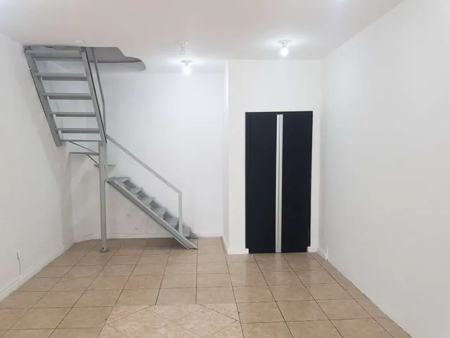 Foto do Loja - Loja para locação, Aterrado, Volta Redonda, RJ | Claudio Imóveis