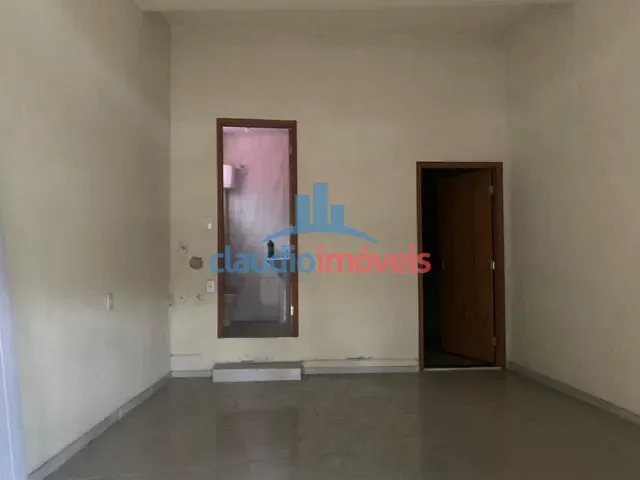 Loja para alugar, no bairro Centro em Barra Mansa
