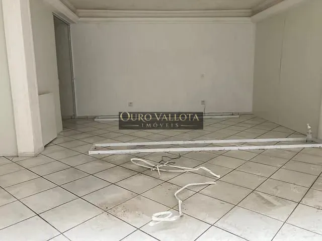 Loja com 140m², para alugar, no bairro Vila Alpina em São Paulo