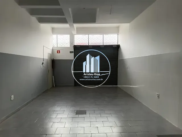 Loja com 115m², para alugar, no bairro Centro em Pouso Alegre