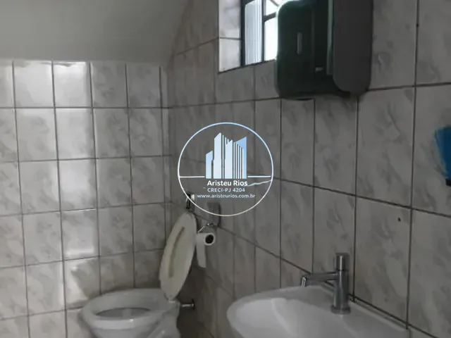 Loja com 115m², para alugar, no bairro Centro em Pouso Alegre