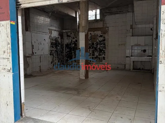 Loja para alugar, no bairro Ano Bom em Barra Mansa