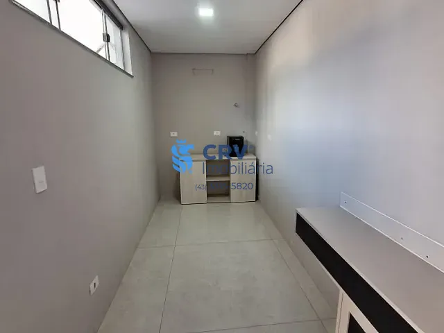 Loja com 640m², para alugar, no bairro Andrade em Londrina