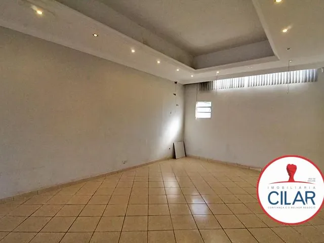 Loja para alugar, no bairro Cajuru em Curitiba