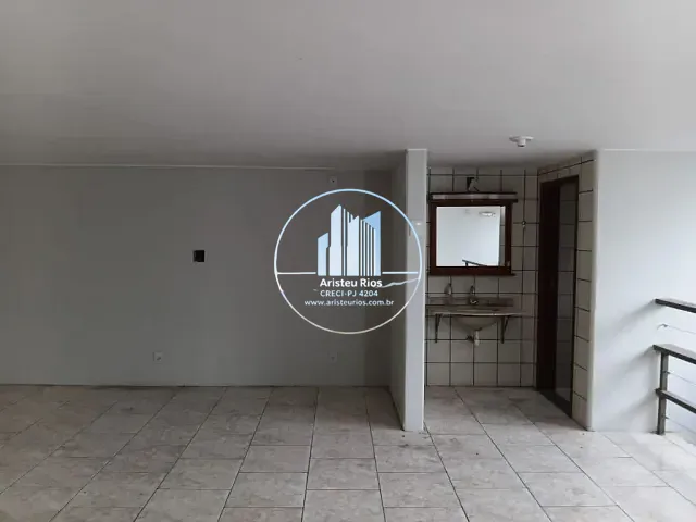 Loja com 120m², para alugar, no bairro Centro em Pouso Alegre