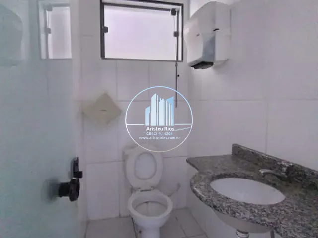 Loja com 60m², para alugar, no bairro Centro em Pouso Alegre