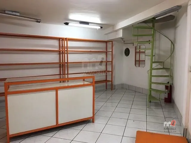 Loja à venda, no bairro Alto da Serra em Petrópolis