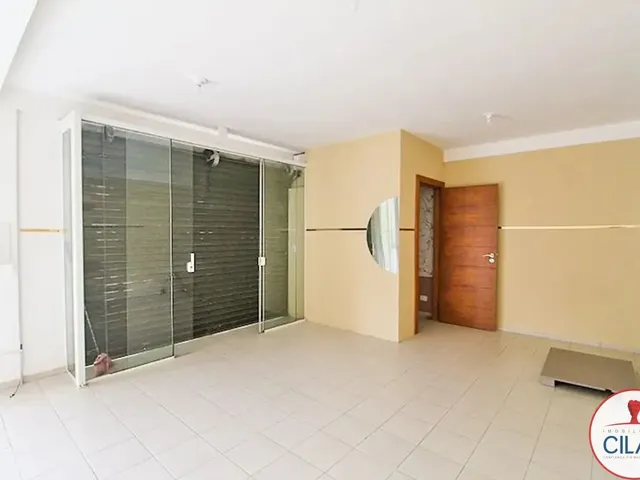 Loja para alugar, no bairro Uberaba em Curitiba