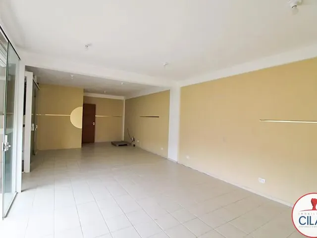 Loja para alugar, no bairro Uberaba em Curitiba