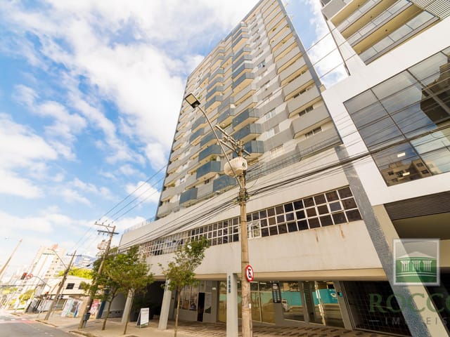 Apartamento 3 quartos e 3 banheiros, para alugar, no bairro Bacacheri em Curitiba