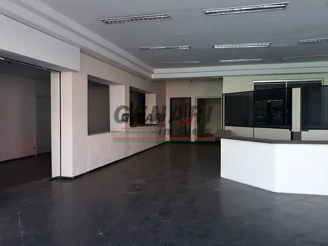 Loja com 371m², para alugar, no bairro Centro em Indaiatuba