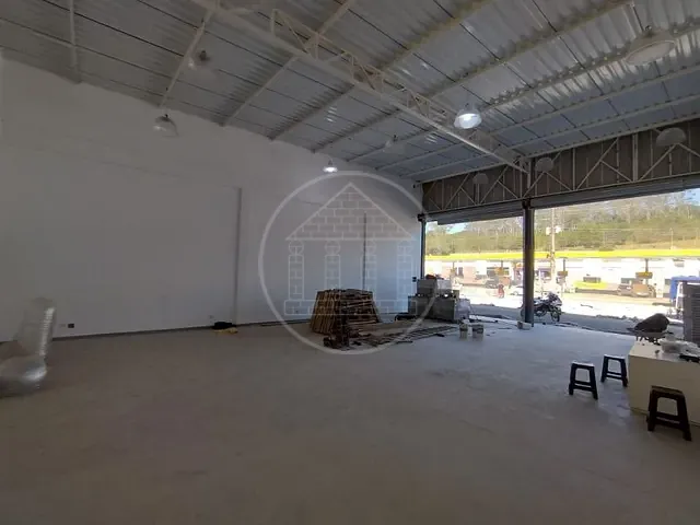 Loja com 148m², para alugar, no bairro Parelheiros em São Paulo