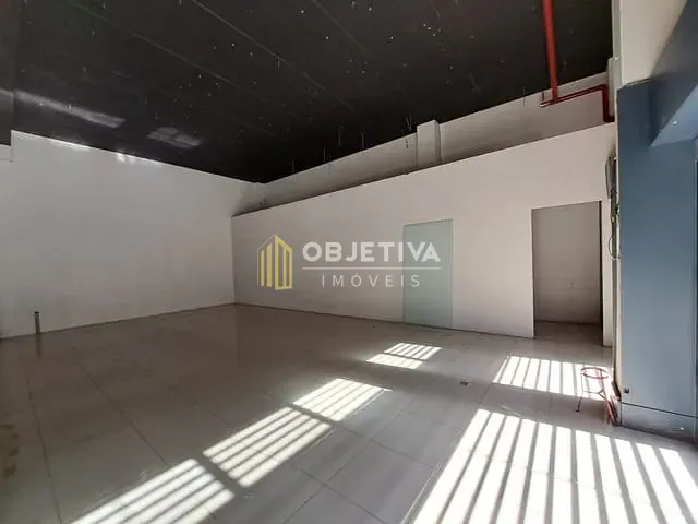 Loja para alugar, no bairro Chácara das Pedras em Porto Alegre