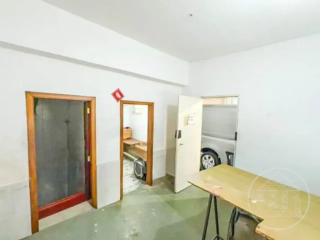 Loja com 300m², à venda ou para alugar, no bairro Santo Amaro em São Paulo