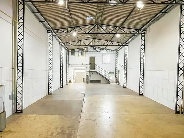 Loja com 300m², à venda ou para alugar, no bairro Santo Amaro em São Paulo