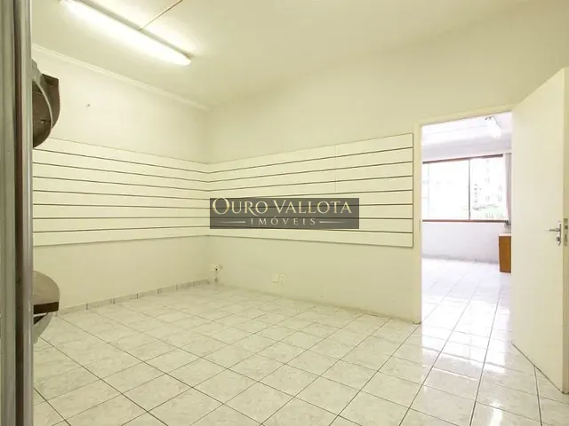 Loja com 52m², à venda, no bairro Cerqueira César em São Paulo