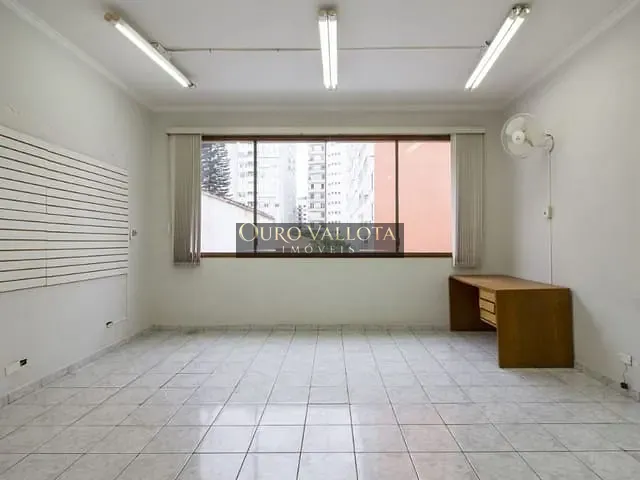 Loja com 52m², à venda, no bairro Cerqueira César em São Paulo
