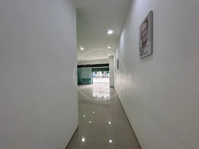 Loja com 250m², para alugar, no bairro Santo Amaro em São Paulo