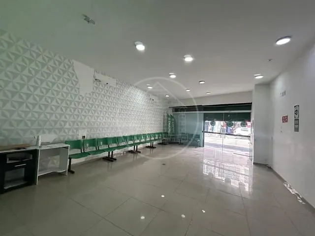 Loja com 250m², para alugar, no bairro Santo Amaro em São Paulo