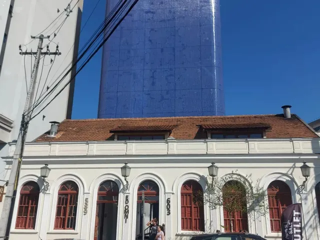 Loja à venda, no bairro Centro em Curitiba