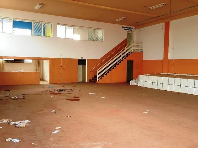 Foto do Loja - Nova Sorocaba - Salão comercial para venda e locação - todo em laje com casa nos fundos - | Ary Proenca Negócios Imobiliários Ltda