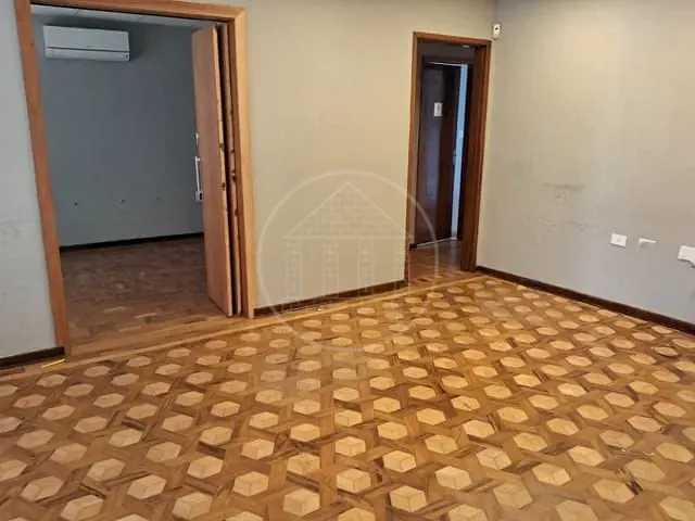 Loja com 400m², para alugar, no bairro Campininha em São Paulo